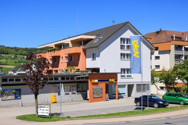 Dorfstrasse 12